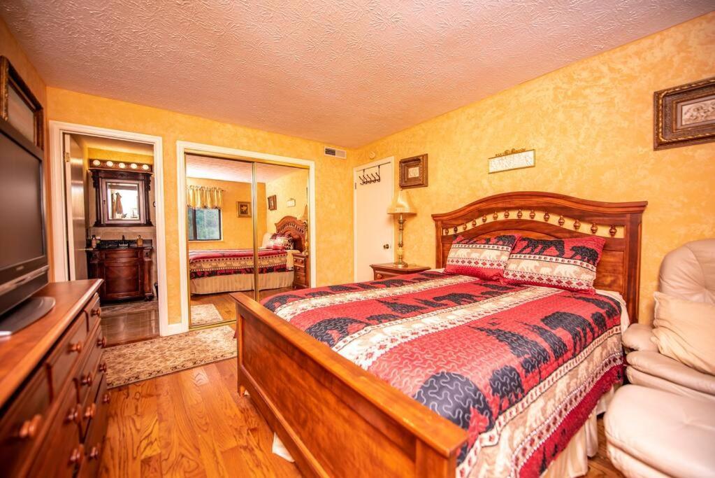 City & Mountain View 5 Mins From Downtown Gatlinburg Exterior photo