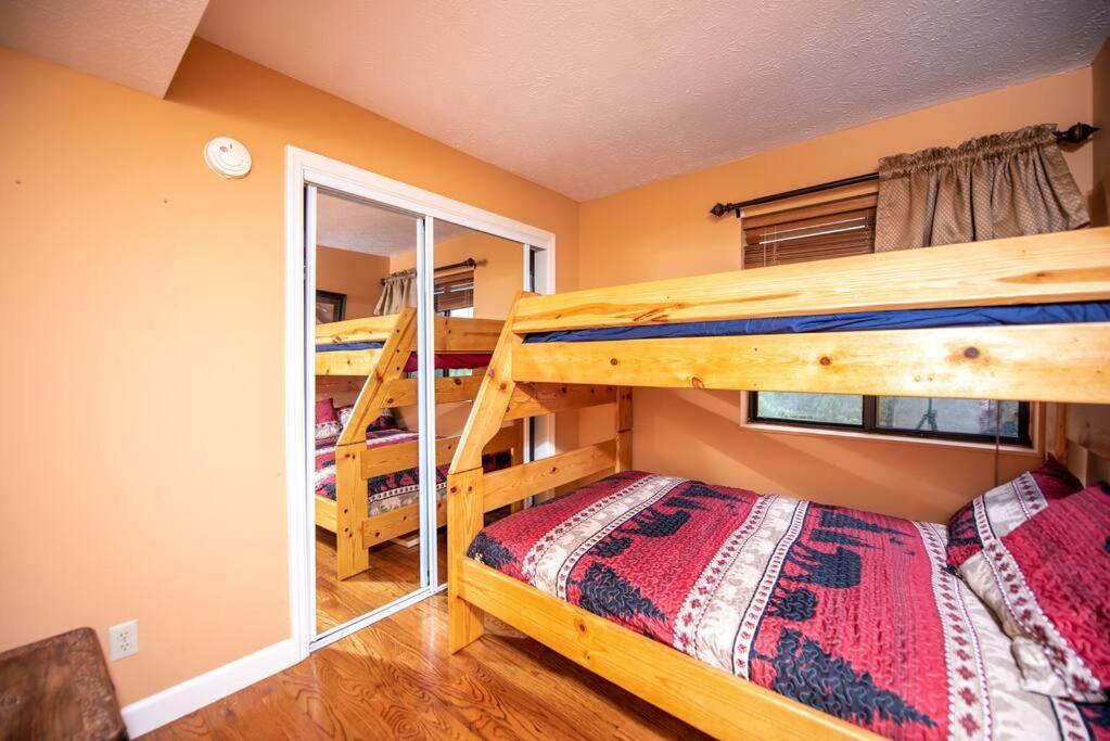City & Mountain View 5 Mins From Downtown Gatlinburg Exterior photo